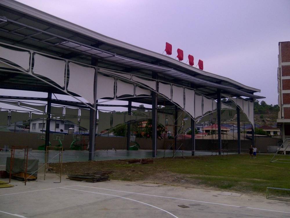 Tshung Tsin Secondary School Basketball Court