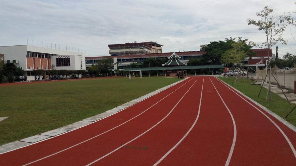 Tshung Tsin Sports Track and Football Field